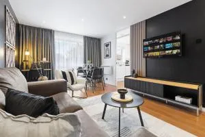 Luxurious 2BR Flat, FREE parking, North London - 芬奇利