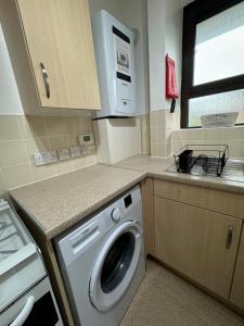 Old Street 1-Bedroom Entire Apartment Central London