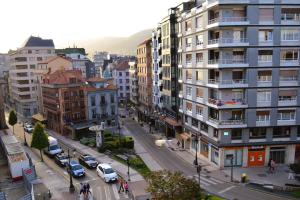 Explora Oviedo a Pie