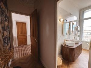 Maisons d'hotes Coeur Cristal - Maison de maitre & Ecolodge avec piscine et jardin : photos des chambres