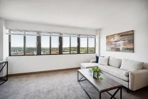 Pp 1802 Modern Corporate 2br, Pool, Gym - Highspire