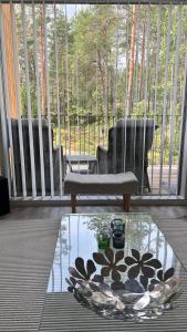 Upea ja hyvin varusteltu paritalohuoneisto lähellä merenrantaa