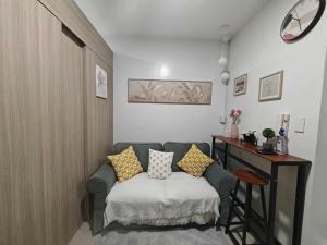 Zekis Place - Shore 2 Residences MOA