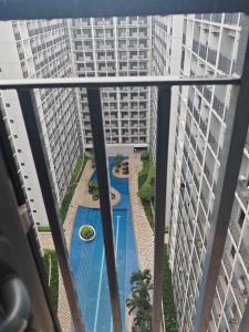 Zekis Place - Shore 2 Residences MOA