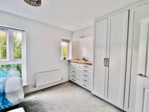 Deluxe 2-bedrooms Hideaway in Ashford, great location, close to M20