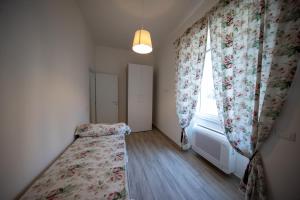 SweetHome Confortevole Trilocale vicino stazione WIFI aria condizionata