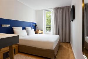 Oh la la ! Hotel Bar Paris Bastille