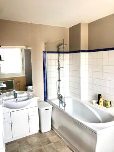 Appartements Spacieux 2 chambres : photos des chambres
