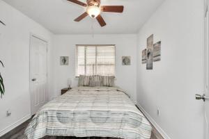 Coastal Comfort Moments from the Boardwalk with Gated Boat Parking