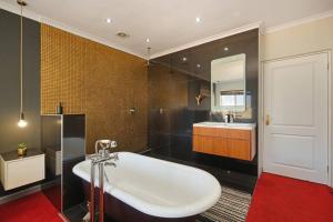 Modern Cape Town Beach Apartment