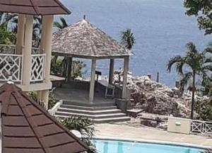 1bd Condo Ocean View