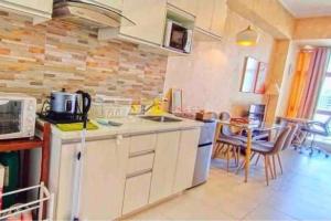 Twin Oaks Place West Tower