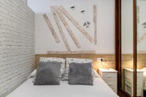 Vista Blanca Room 1