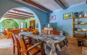 Beautiful Home In Liznjan