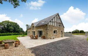 Maisons de vacances Stunning Home In Guegon With Wifi : photos des chambres