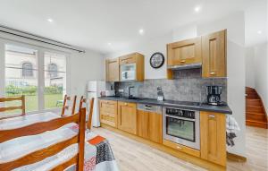 Nice Home In Grainville-La-Teinturi