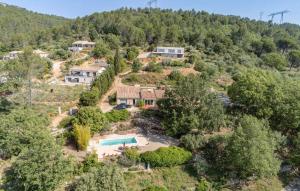 Maisons de vacances Beautiful Home In Besse-Sur-Issole : photos des chambres