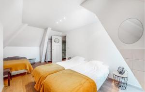 Maisons de vacances Nice Home In Groffliers With Wifi : photos des chambres