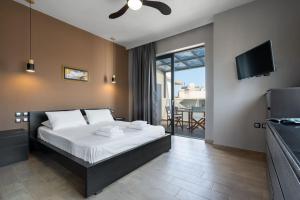 Villa Cicada, steps from the beach, Free Car included