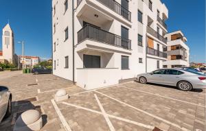 2 Bedroom Lovely Apartment In Zadar 