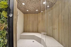 Cozy Miami Beach Condo Beach Service 717