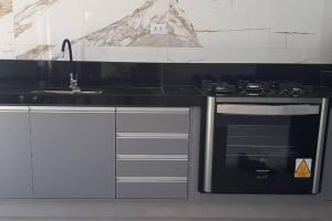 Linda casa a 200m da Praia do Capricórnio