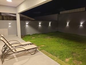 Linda casa a 200m da Praia do Capricórnio