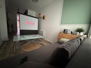 LE NID - Charmante petite maison avec balnéo