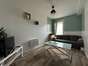 LE NID - Charmante petite maison avec balnéo