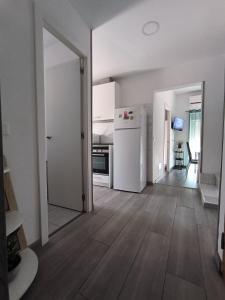 Casa Luzon, terraza-solarium con ducha y salon rustico