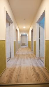 M5 Autópálya Eurobus Panzió 140,km kisteleki lehajtó