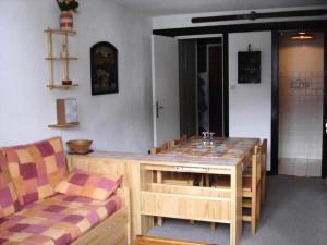 Résidence Les Mélèzes - 2 Pièces 4 Personnes MAE-8740