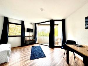Chices Service Apartment nahe Homburger Uni Klinik und Technologiepark mit Loggia und kostenlosem Parkplatz