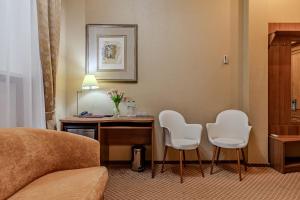 Junior Suite room in Gallery Hotel Gintama