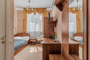 Single Room room in Gallery Hotel Gintama