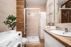 Kasprzaka 29C Two Separate Bedroom Free Garage By Perfect Apart