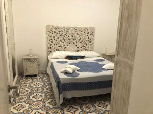 Casa Aversano - POSITANO CENTER - 5 MINUTES TO BEACH - For 6 people, ideally located in the heart of Positano, with terrace and seaview, 3 bathrooms and 3 bedrooms