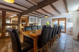 RYTON GRANGE FARMHOUSE to sleep 12 - Stapleton