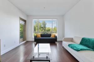 Private Apartment with 2 queen beds, living area and 2 washrooms including laundary