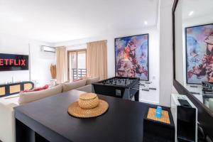 Fun-filled luxury city center apartment