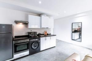 Fun-filled luxury city center apartment