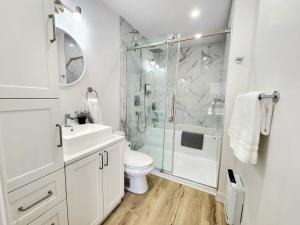 1900s Historic Charm -Free P+AC