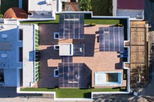 Enjoy Waves History and Comfort 2BR - 6 Guests