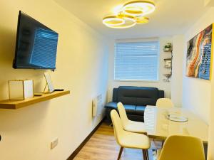 Luxury 4 Bedroom Apartment