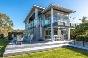 Bella Seven- Stay Waiheke - Surfdale