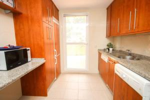 Lovely 2 bedroom apt near golf Los Lagos Elviria