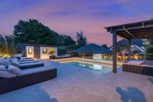 Blissfully Luxe Abode for Unforgettable Memories - Nuthurst