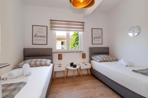 Apartment Dora family only