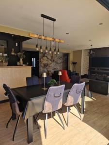 Maisons de vacances Cocon familial proche des plages 10 personnes : photos des chambres