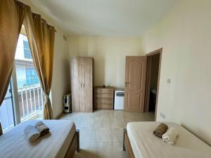 Peaceful 2 bed, 2 bath flat & breathtaking views